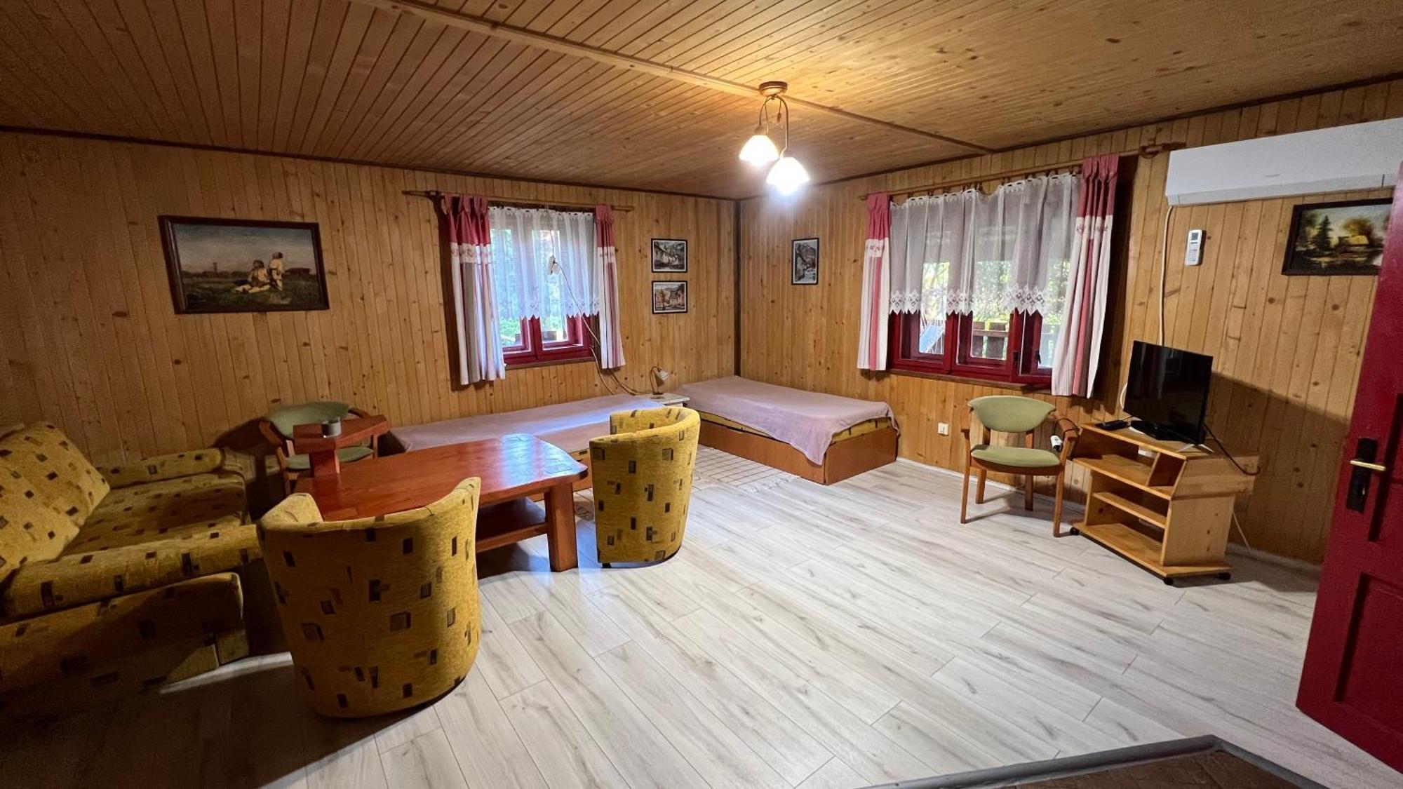 Chalupy Na Majeri Nizne Malatiny Exteriör bild
